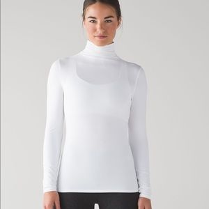 Lululemon LayerMe Turtleneck! Mint condition